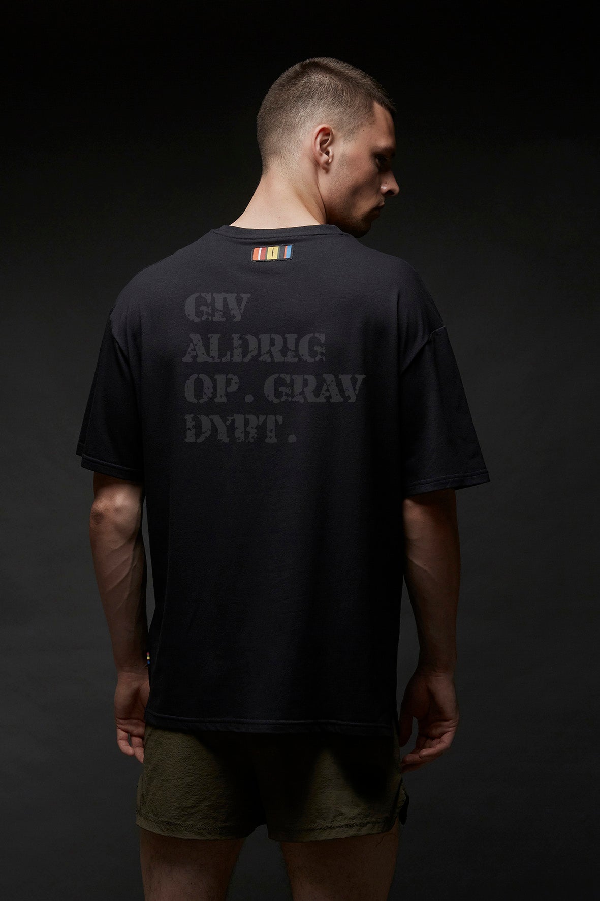 GIV ALDRIG OP. Big Bertha tee - Black