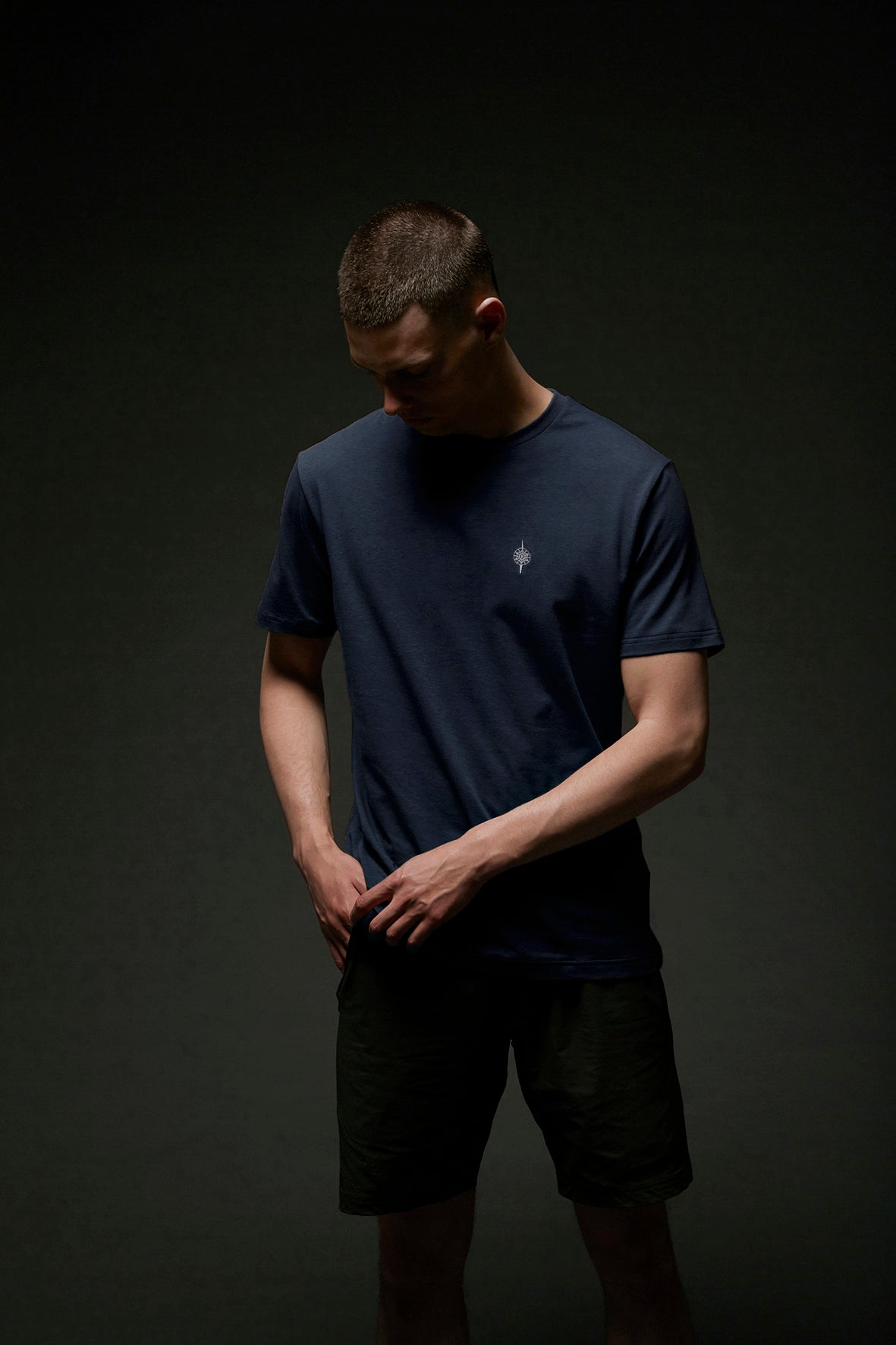RUNWAY T-SHIRT NAVY