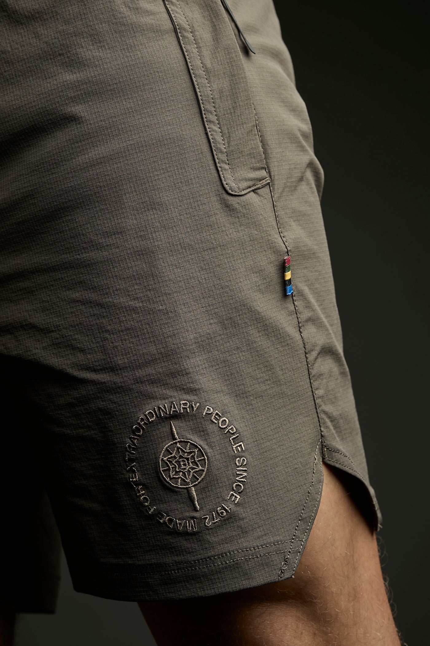 UTILITY SHORTS - MUD