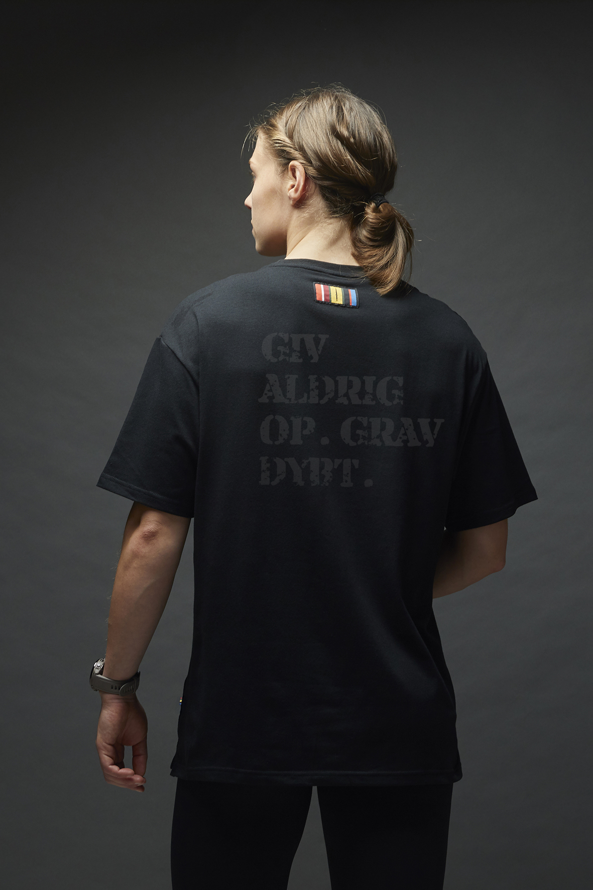 GIV ALDRIG OP. Big Bertha tee - Black