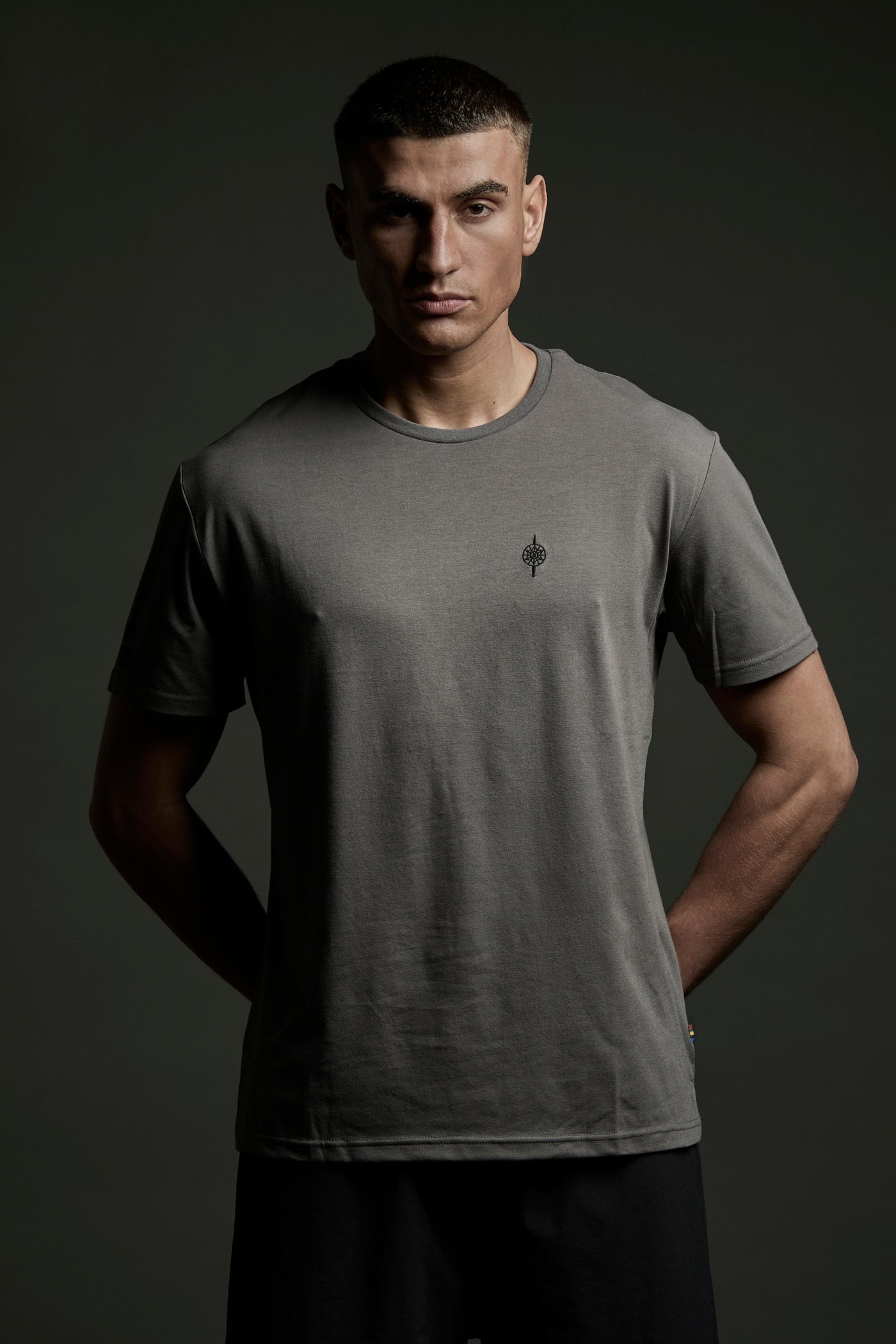 RUNWAY T-SHIRT WARSHIP GRAY