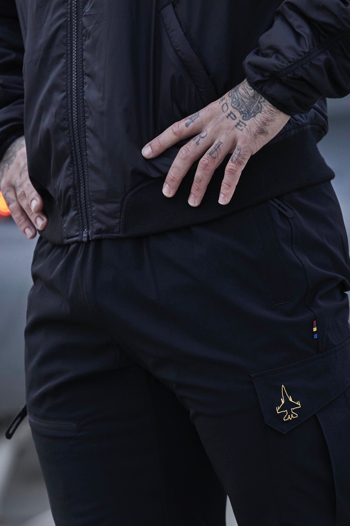 GO DARK - C-130 WARM CARGO PANTS - BLACK. 